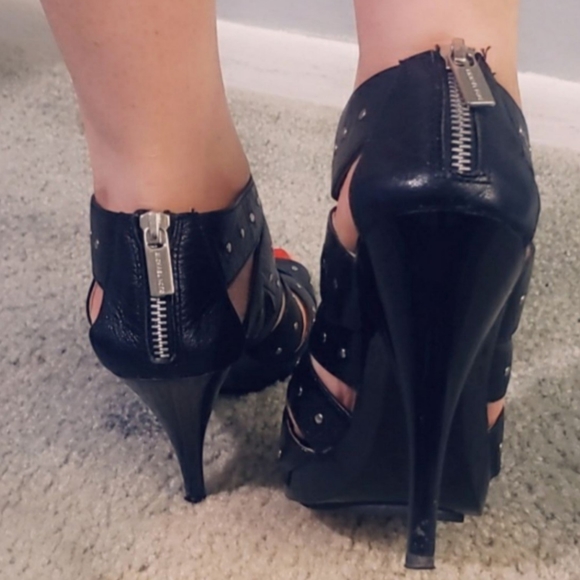 Michael Kors heels - Picture 2 of 2